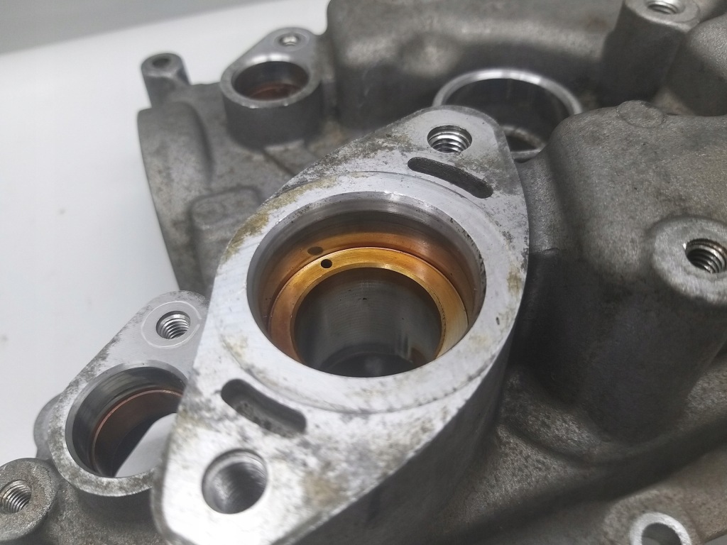 Крышка клапанов 1.2 tce h5fa400 renault scenic megane juke 132648303r Киев