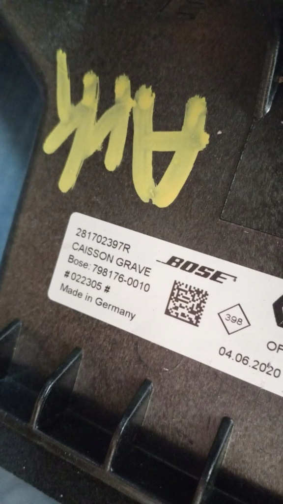 фото №3, Динамик сабвуфер renault arkana 281702397r состояние jak новый