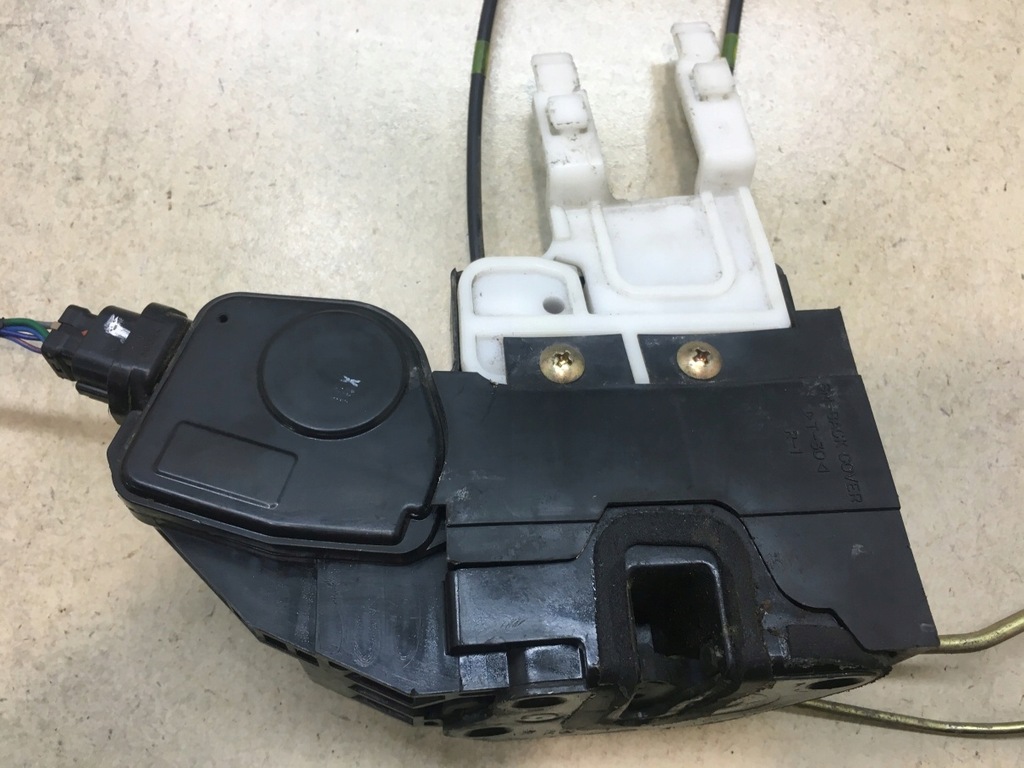 фото №6, Замок дверь правый перед santa fe i 5 pin