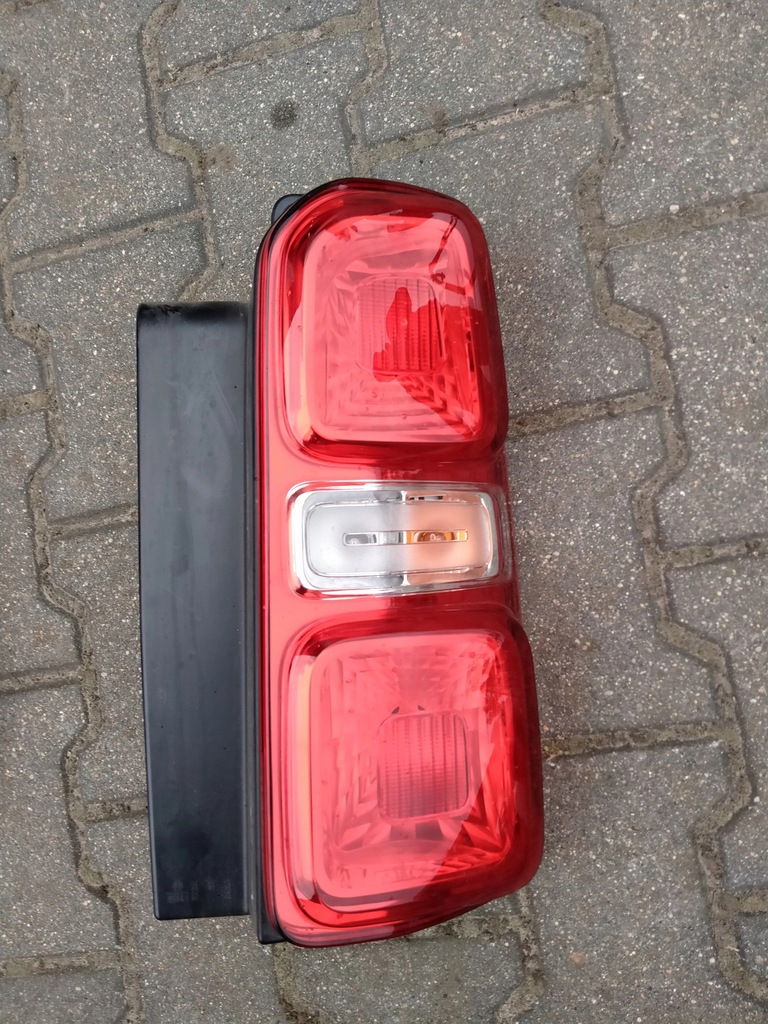 фото №1, Expert iii jumpi iii proace лампа задняя правая