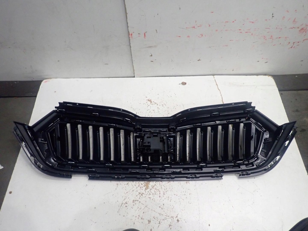 фото №2, Решітка радіатора skoda octavia iv 2020- 5e3