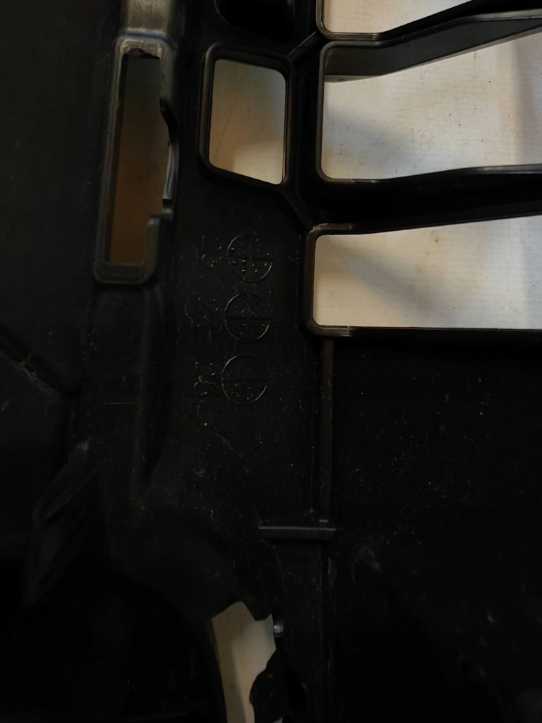 Купить Honda civic xi e - решётка радиатора решётка  polecam