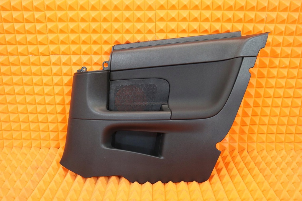 фото №1, Volvo c30 обшивка двері rawy задня задній