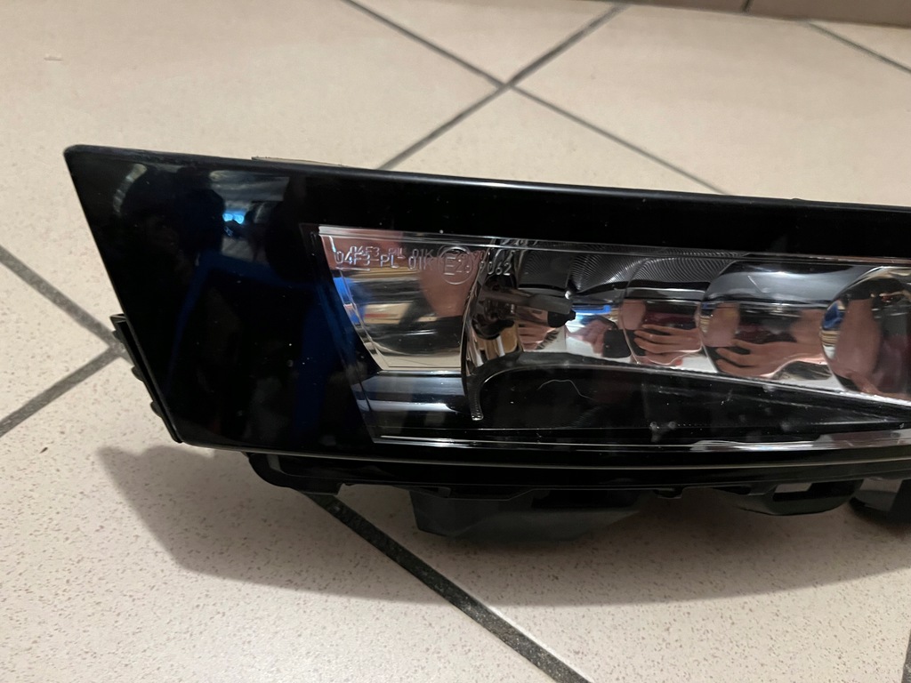 фото №2, Skoda rapid lift 5ja лампа противотуманная фара правый