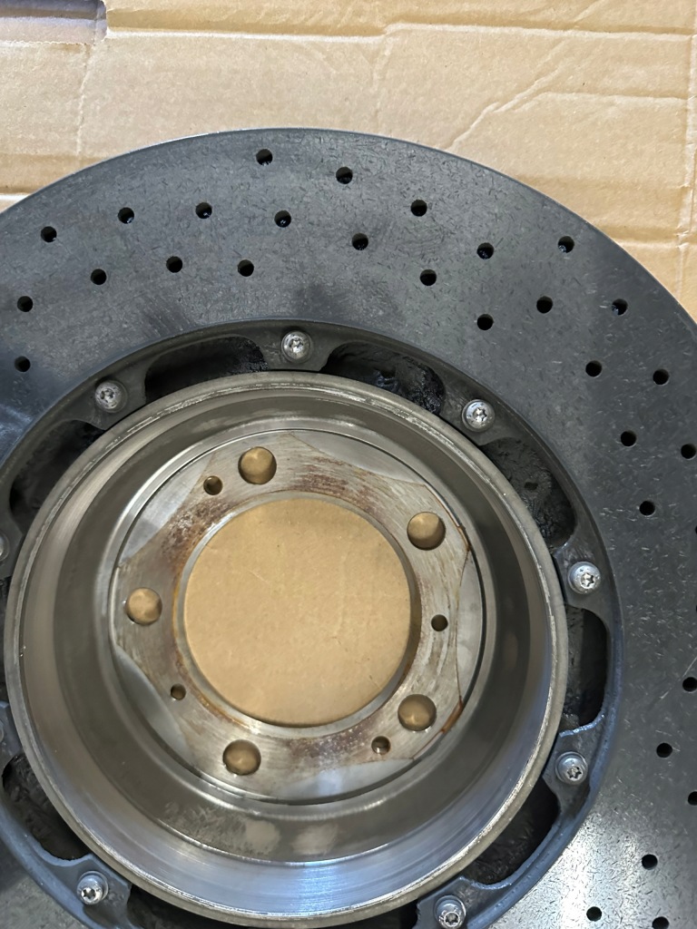 Диск тормозная керамическая левый задний  porsche 718 98135203101 98735203103 Киев