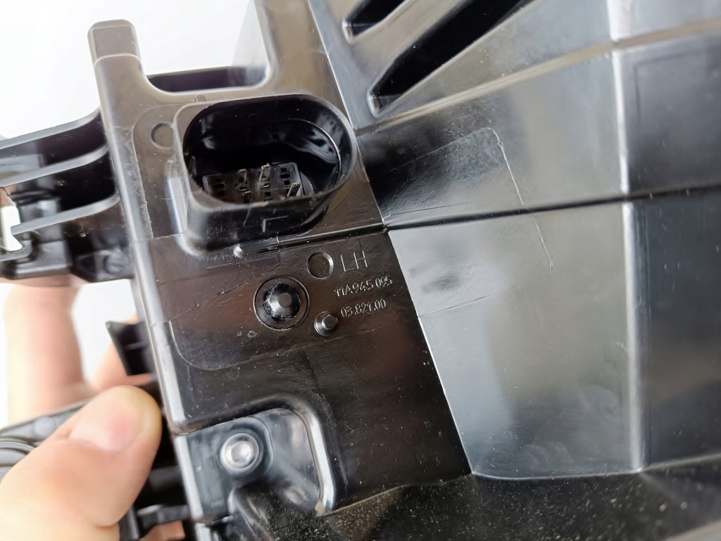 фото №6, Лампа задня vw id 4 led 11a945095 ліва