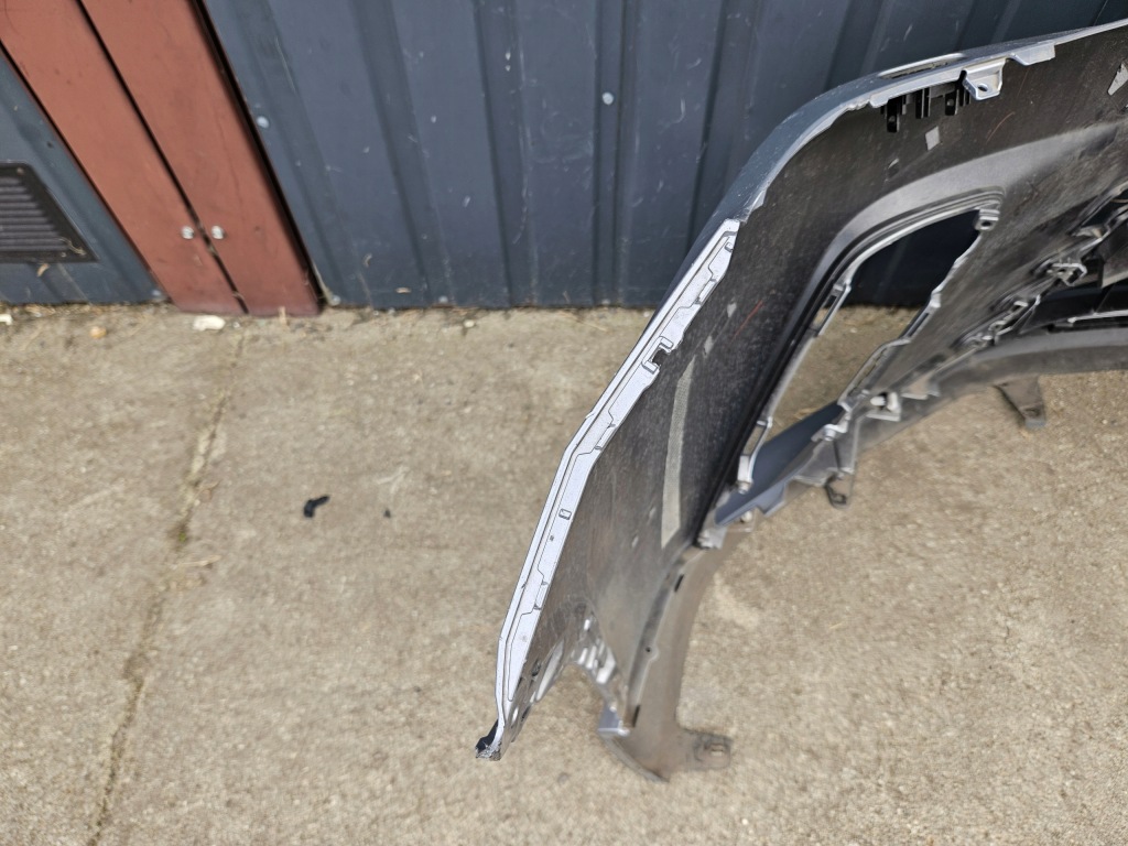 Купить Бампер перед передний lexus rx 5 v 52119-48850 хороший + решётка радиатора + dol + решётка