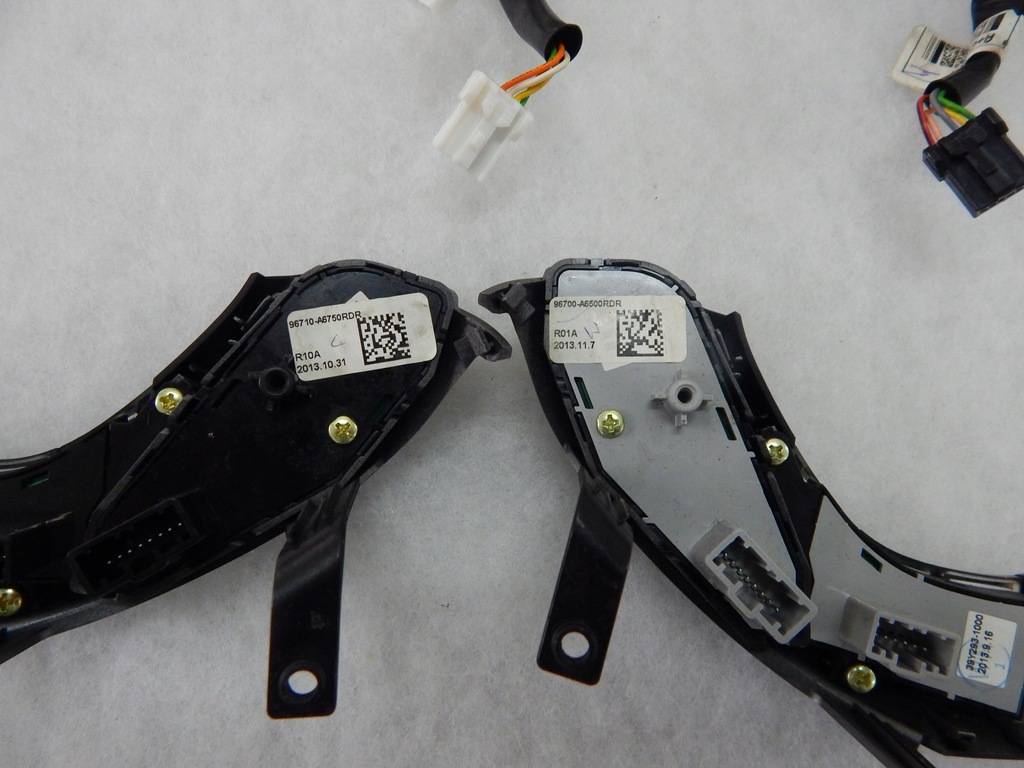 фото №8, Hyundai i30 ii - круїз-контроль мультифункція кнопки