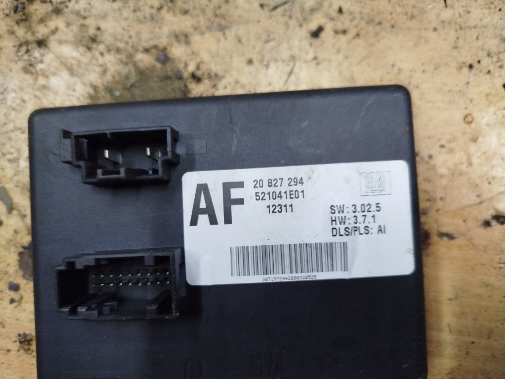 фото №1, Opel insignia a модуль блок керування фаркоп 20827294