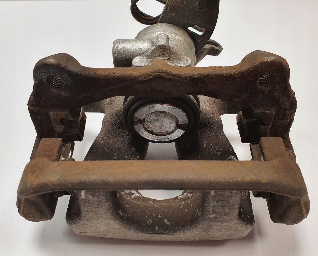 фото №4, Суппорт тормозной правый задняя задний alfa romeo 159