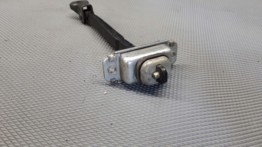 фото №6, Ограничитель дверь правый перед chevrolet nubira 05