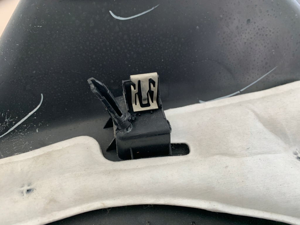 фото №12, Ford mustang mach-e 2021r захист обшивка стійка c лівий задня оригінал