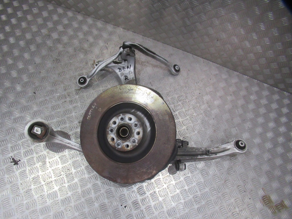 Купить Поворотный кулак правая перед bentley continental gt, flying spur 6.0 w12 14r