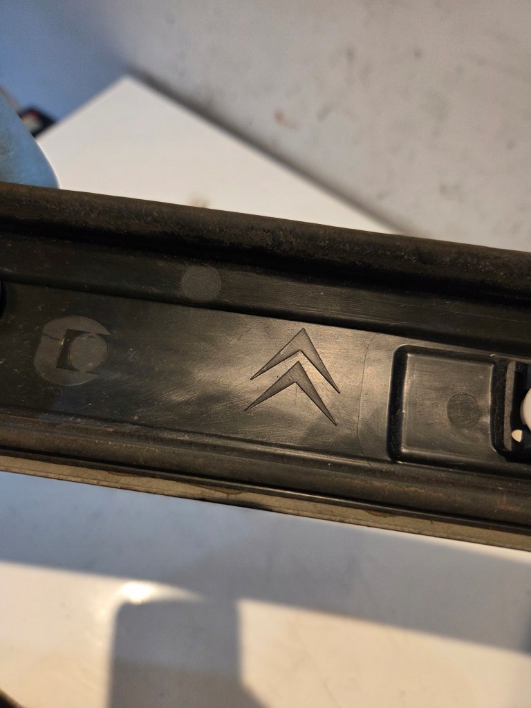 фото №7, C4 grand picasso i молдинг стойка стекло лобовое левая перед exyb 9654505577