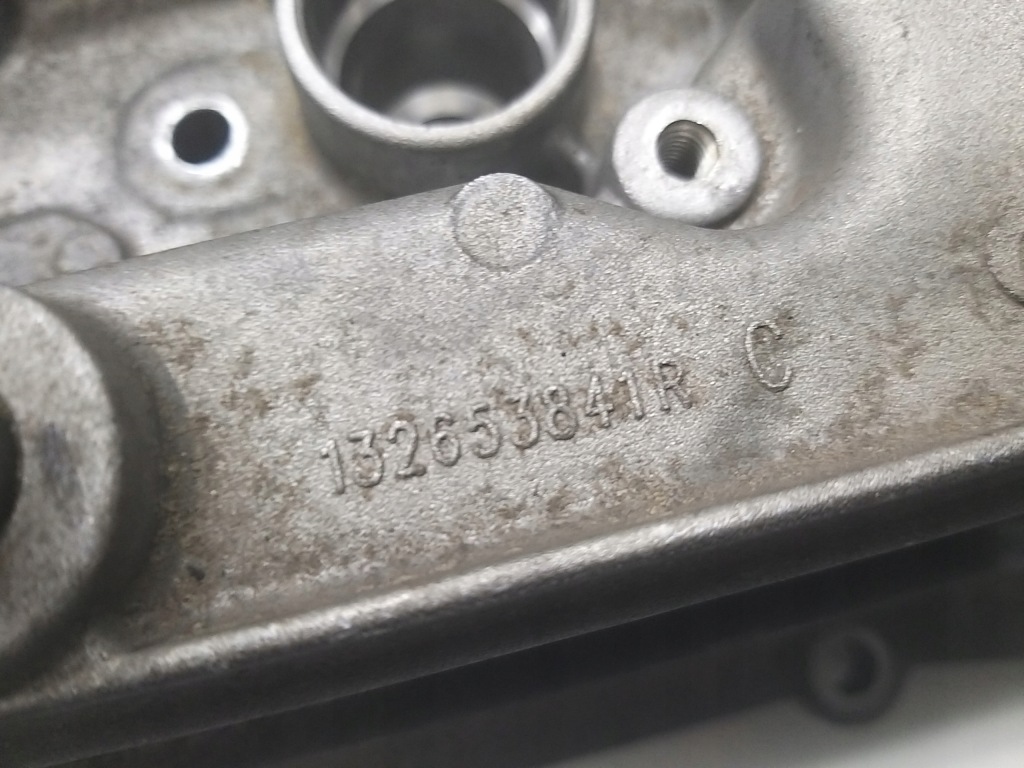 Купить Крышка клапанов 1.2 tce h5fa400 renault scenic megane juke 132648303r