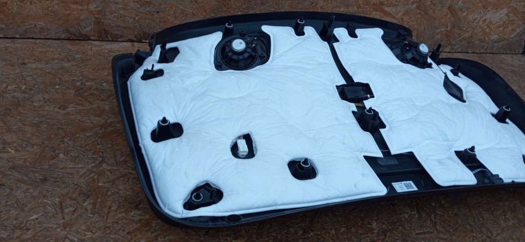 Tesla model y 20- оббивка кришки багажника задній динаміки 1536684-00-c Доставка