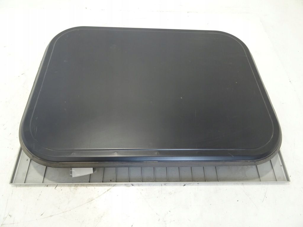 Купити Люк renault trucks t 13-22 7484505331