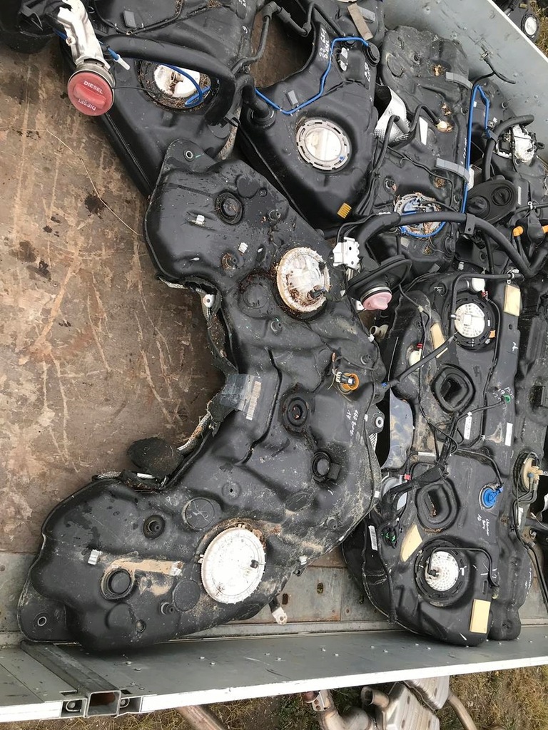 фото №1, Mercedes ml w166 166 бак бензин