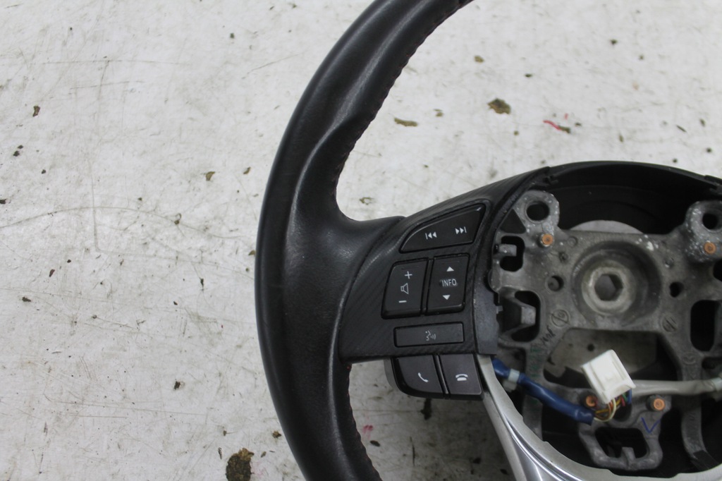 фото №6, Повітропровід шкіра multi czarna mazda 3 iii bm 13-18