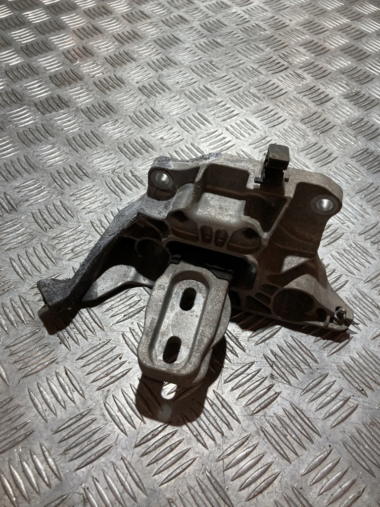 фото №1, Кронштейн коробки передач peugeot 208 ii 19- 1.2 thp