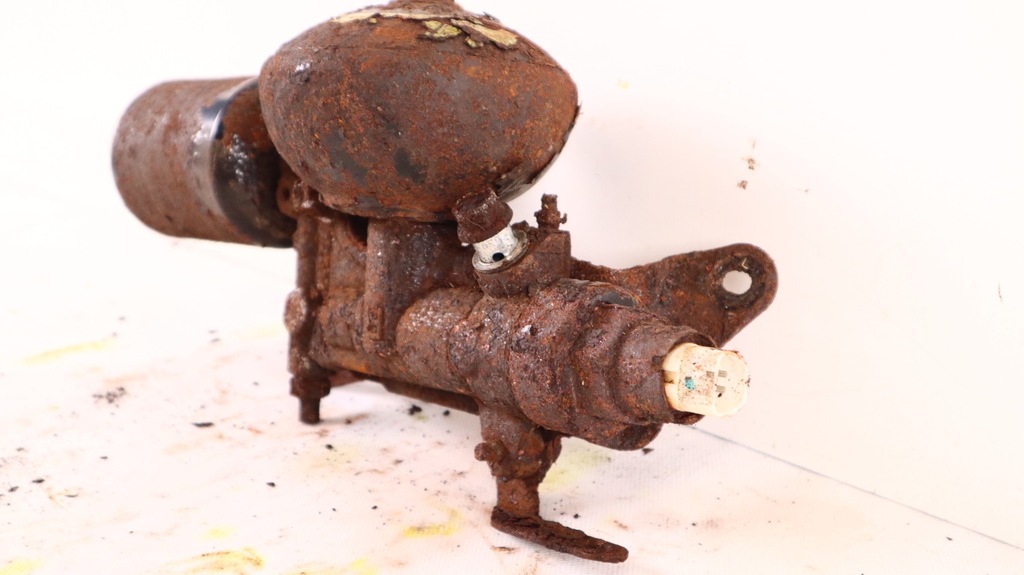 фото №4, Toyota land cruiser 200 4.5 v8 сфера актуатор турбины подвеска гидравлический правое