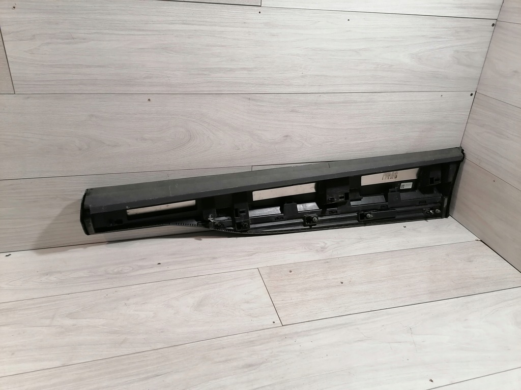 фото №9, Audi e-tron молдинг дверь левый перед 4ke853059a