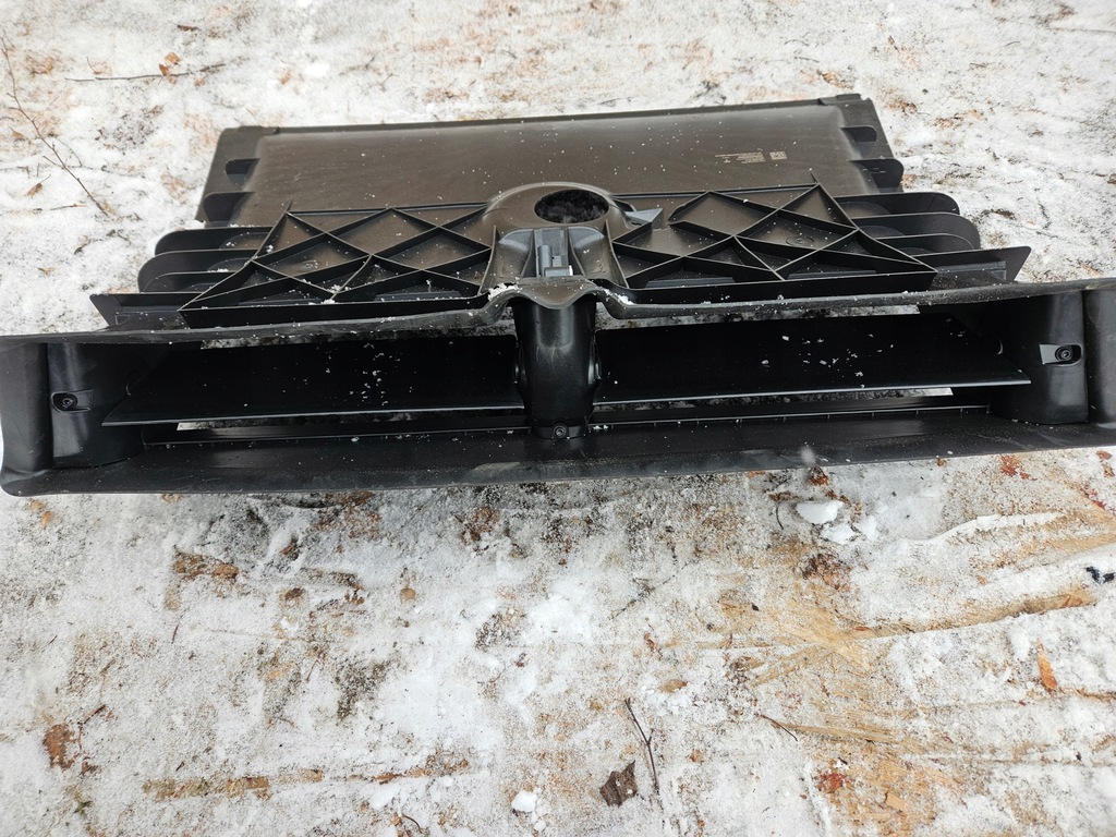 фото №7, Tesla y воздуховод воздуха впуск жалюзи