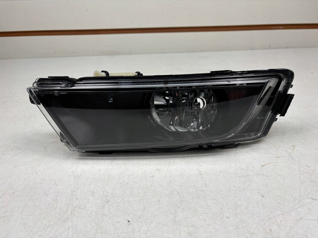 фото №1, Протитуманна фара лівий skoda octavia iii 5e0 новий 5e0941701e