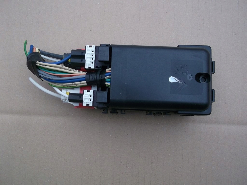 фото №3, Peugeot 508 коробка предохранителей