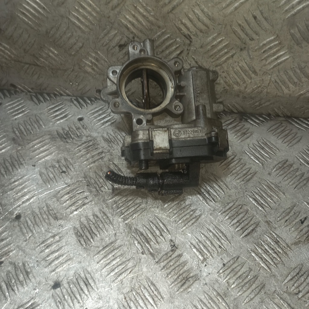 фото №1, Дроссельная заслонка alfa romeo 159 55229467