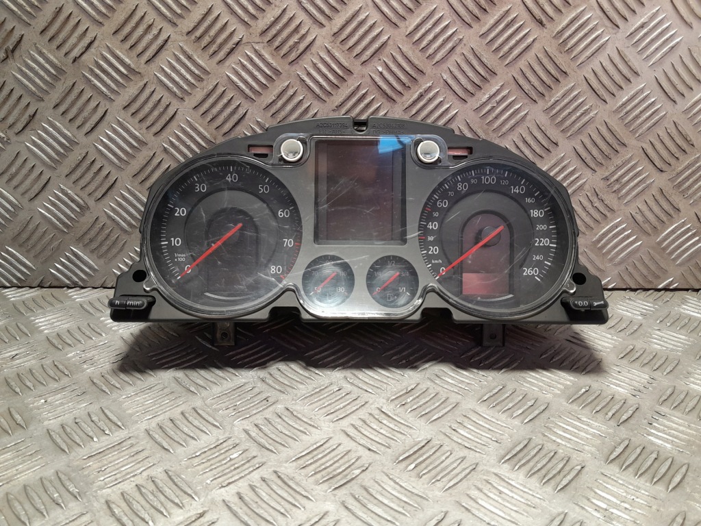 фото №1, Volkswagen passat b6 счетчик приборы 3c0920871d