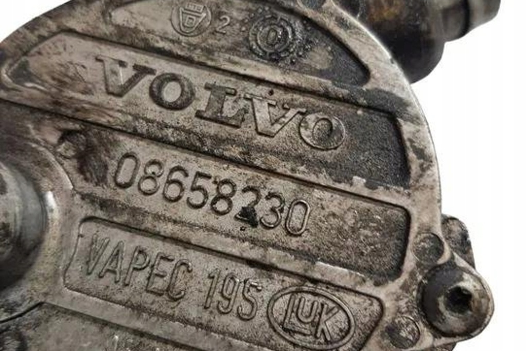 фото №1, Насос вакуумный volvo v70 ii sw 08658230 2.4l дизель 120kw 2003