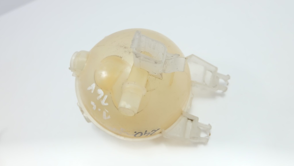 фото №8, Peugeot 301 1.6 16v бак расширительный