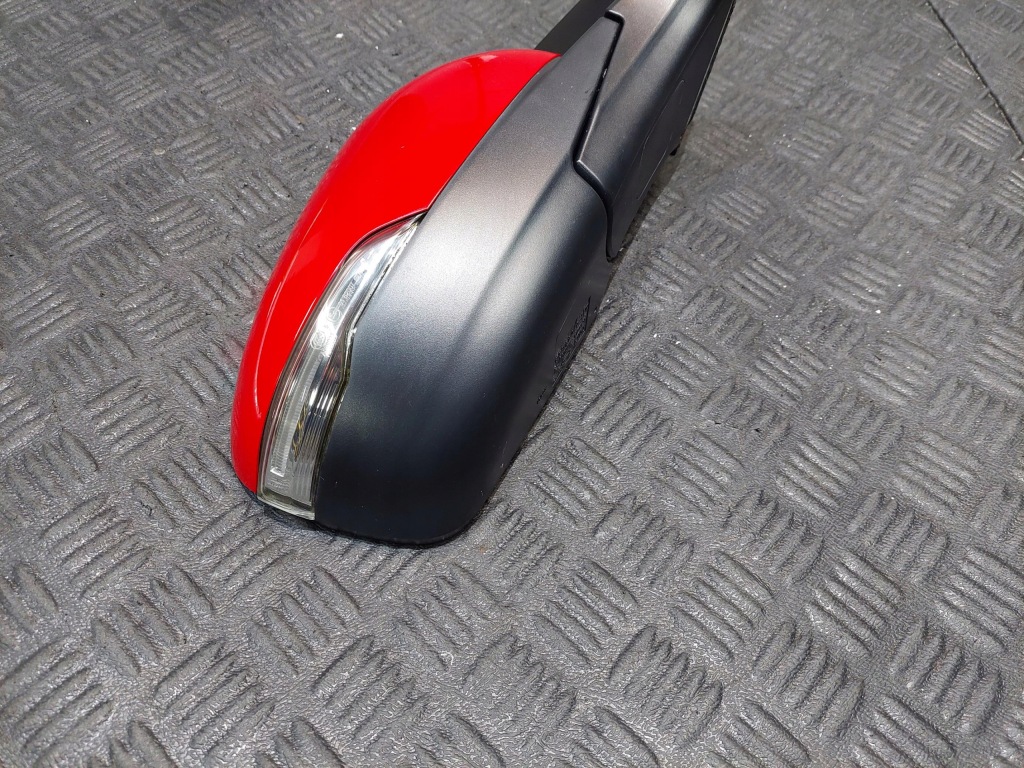 Зеркало правое 8pin sangyong tivoli ram Киев