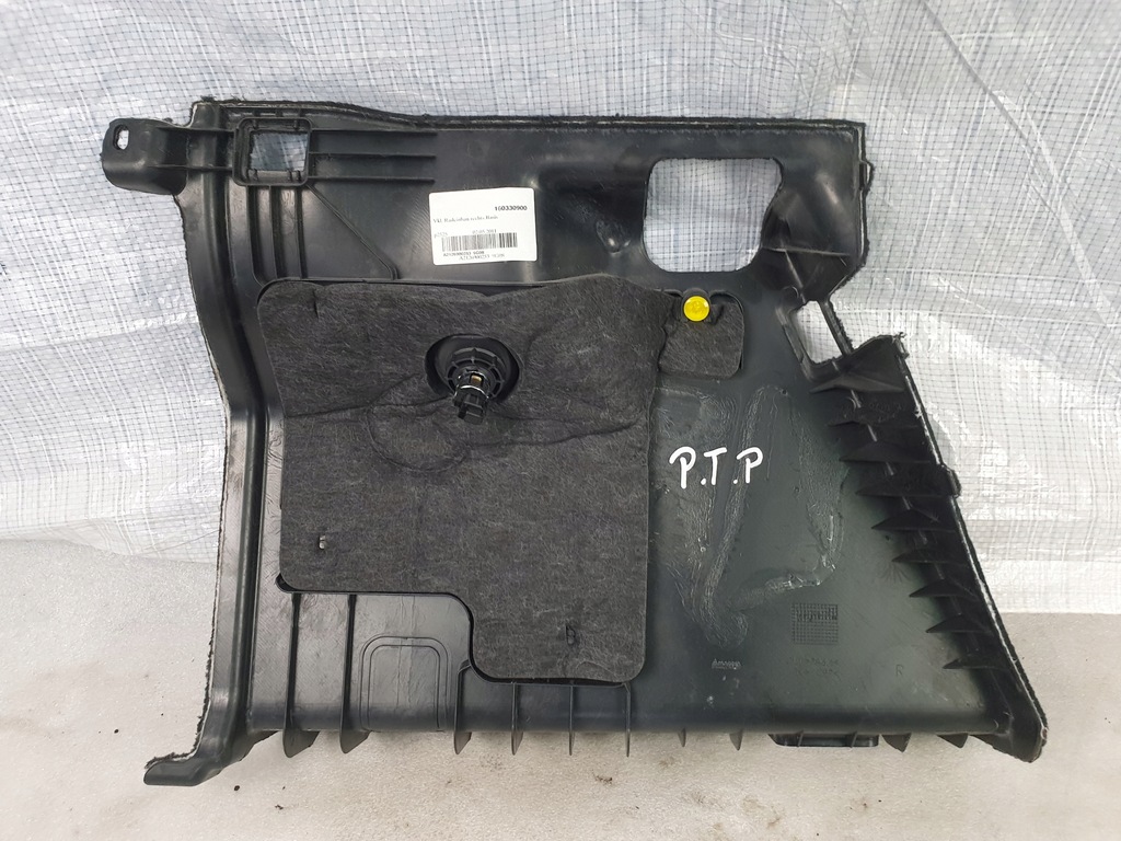 фото №5, Обивка обшивка багажника правый mercedes w212