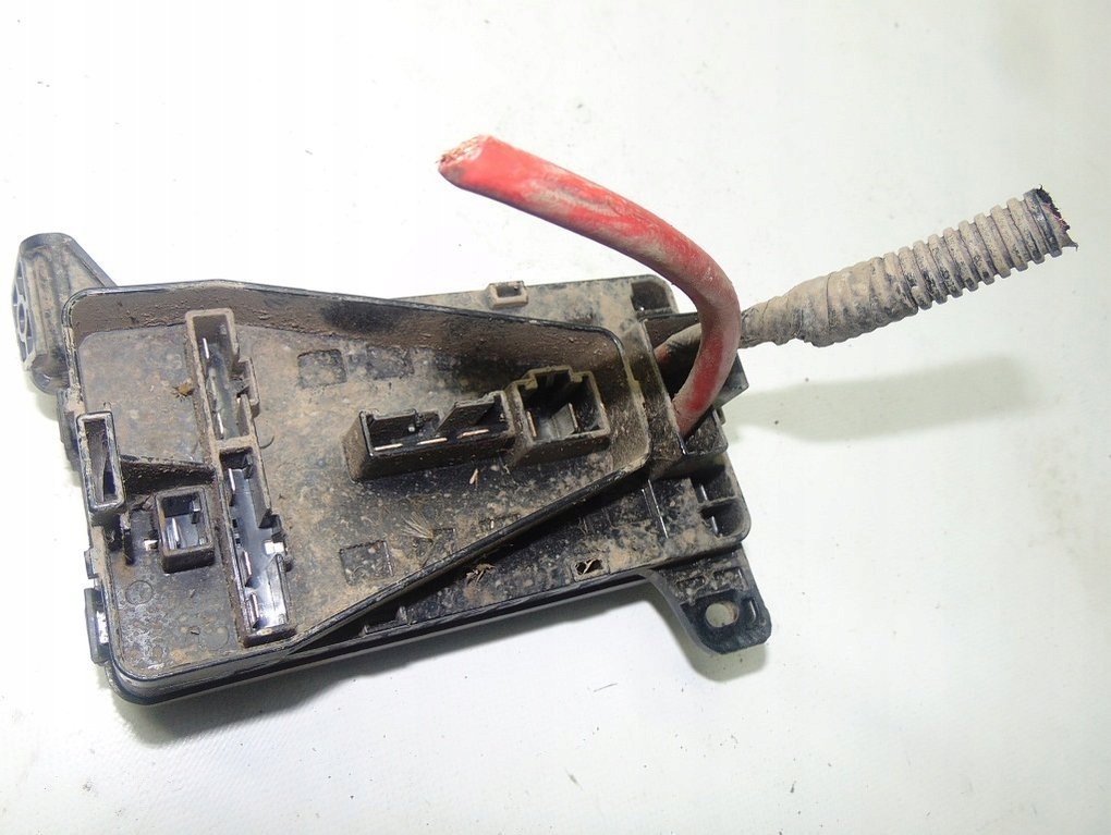 фото №3, Freelander 3d 99r 1.8 - коробка предохранителей