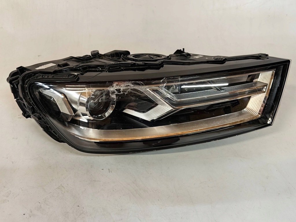 фото №1, Audi q7 4m - лампа ксенон права polecam