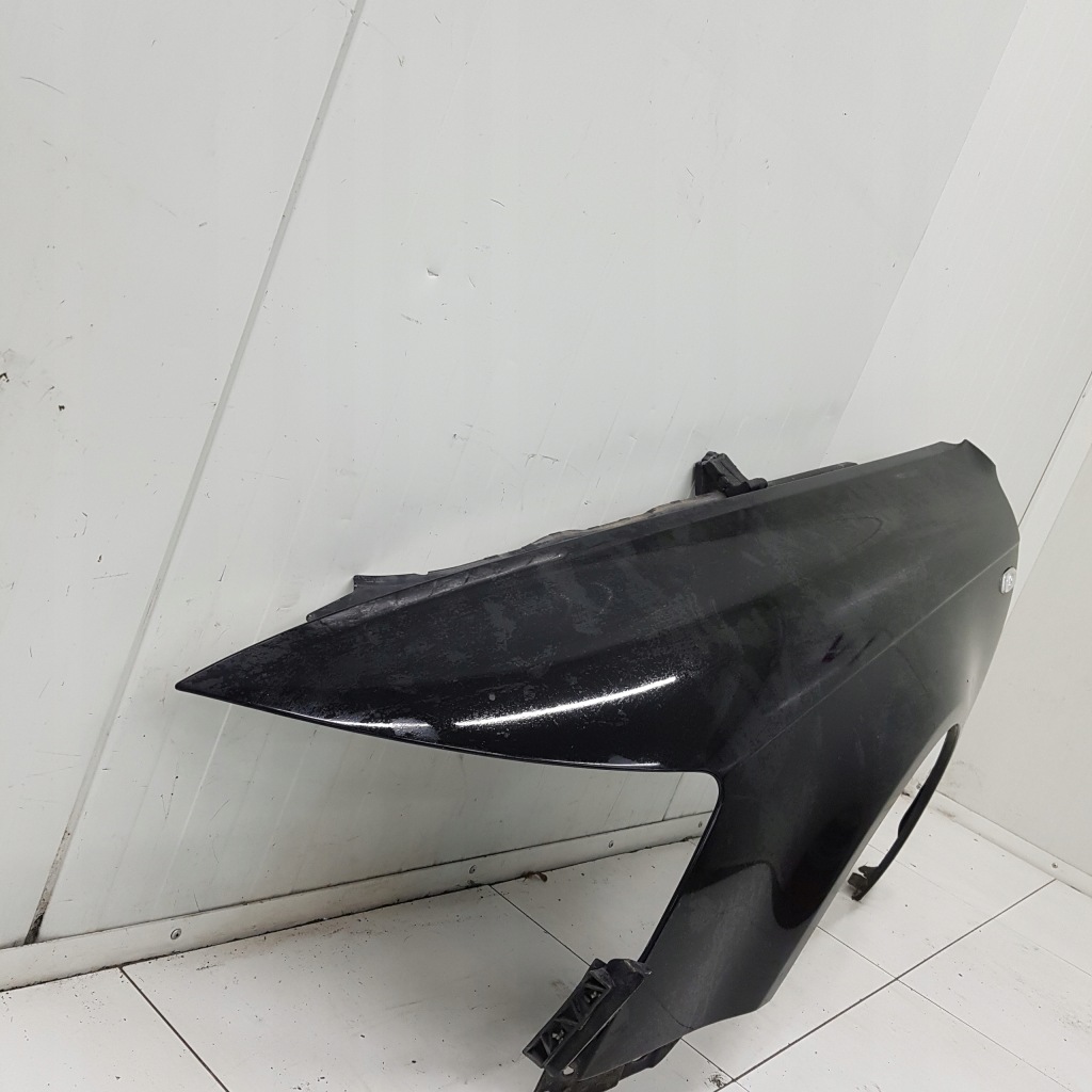 Крило ліве передній audi a6-c6 Зі Шроту