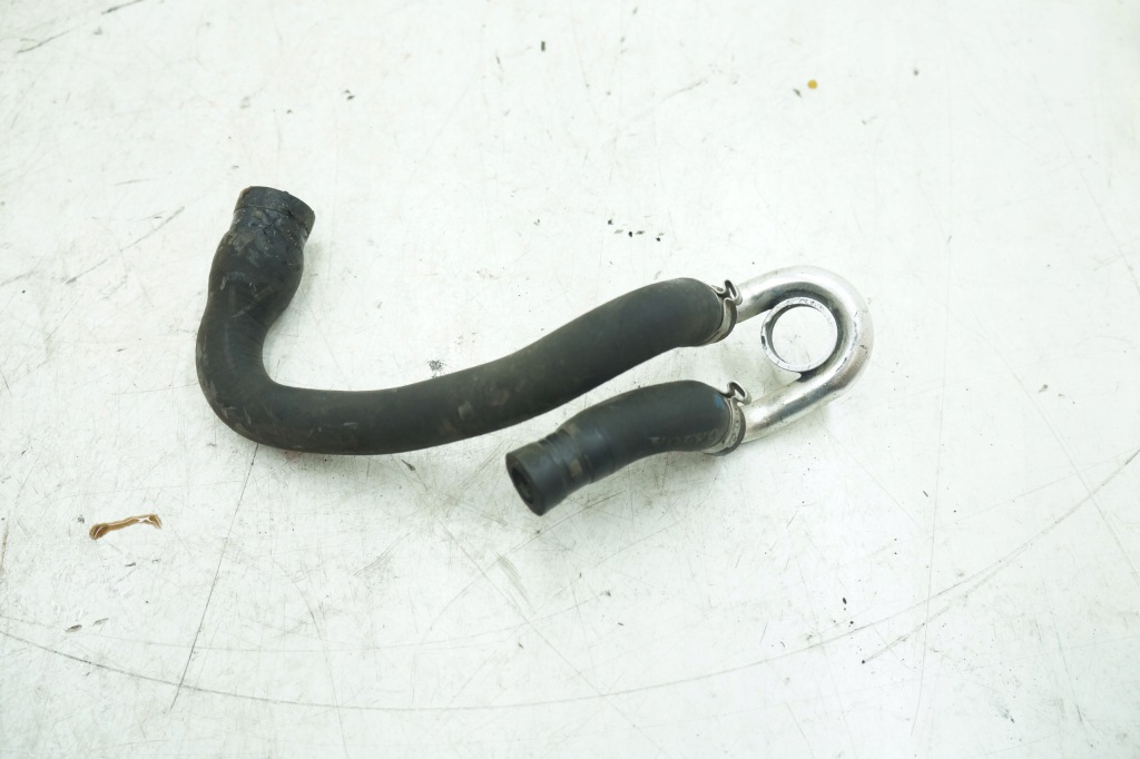 фото №1, Шланг wody volvo s60 v70 ii d5 c90 2.4 d5 8692724 podrzewacz вентиляція картера трубка