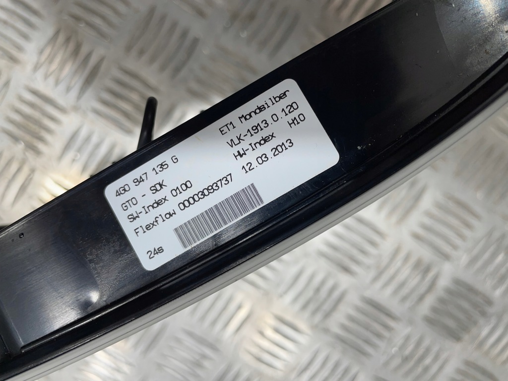 фото №10, Лампа освітлення стельовий audi a6 c7 люк 4g0947135g