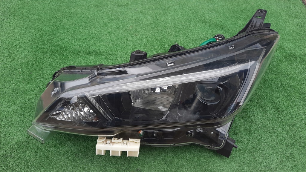 фото №1, Nissan leaf 2 ii лінза лампа передня