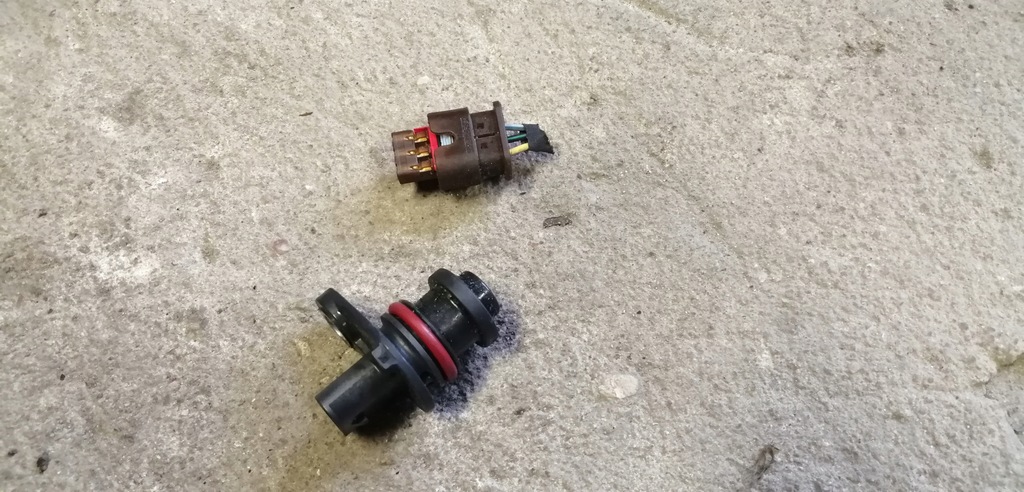 фото №1, Opel karl датчик вала 12636947