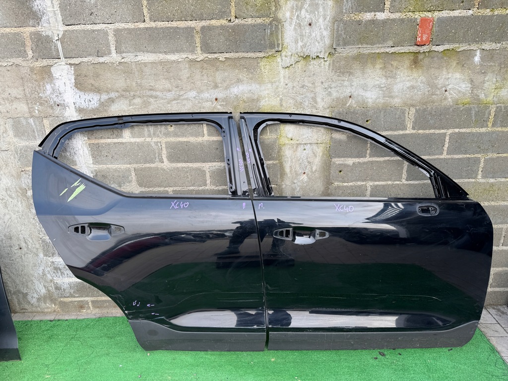 фото №1, Volvo xc40 17- двері праве передні правий перед eu org