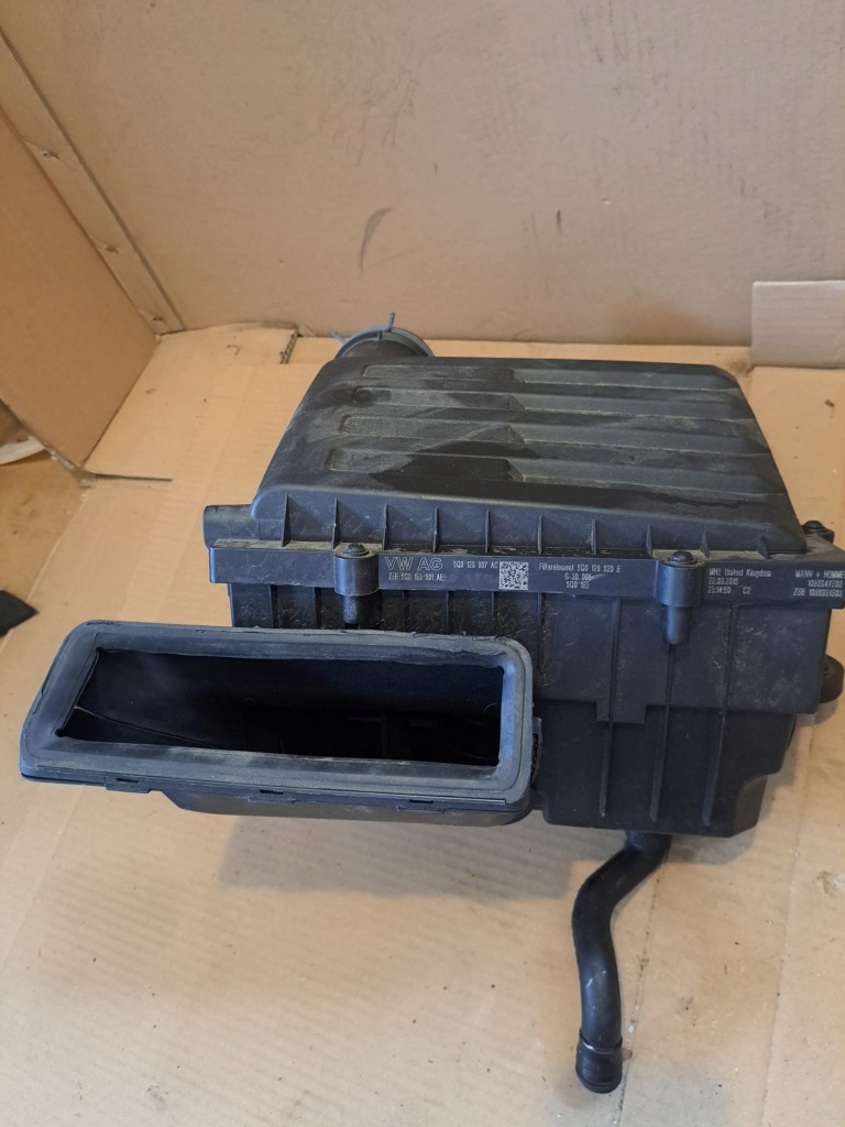 фото №1, Корпус фильтра воздуха audi vw-skoda-seat