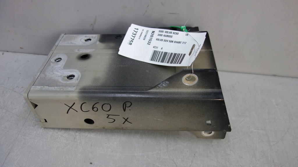 фото №1, Volvo xc60 відбійник зона деформації права 32216626