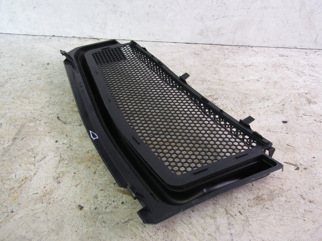 фото №8, Audi q7 4m1 решітка жабо права 4m1819154