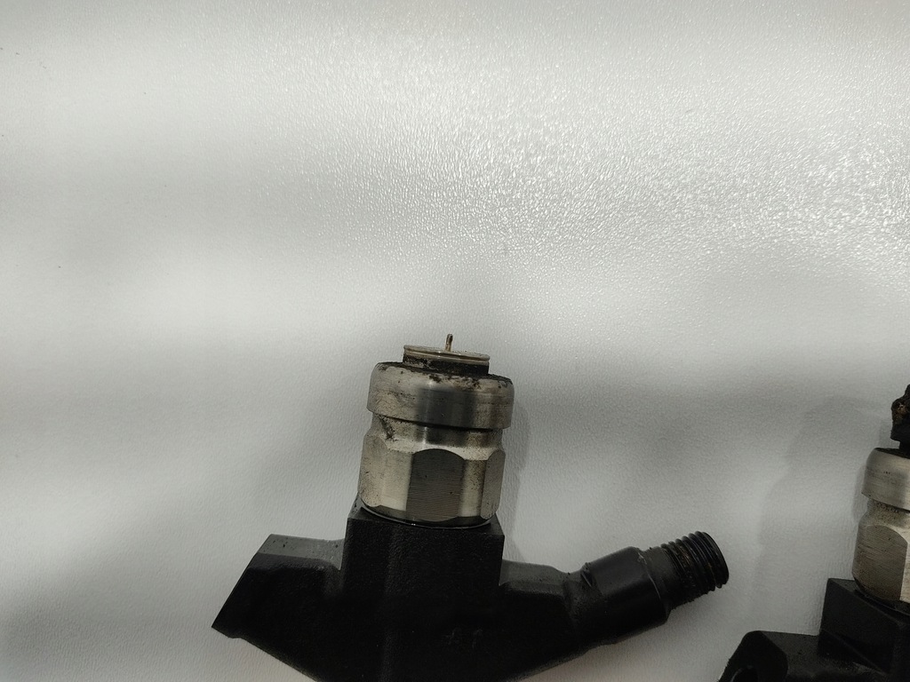 фото №11, Форсунка форсунки cabstar maxity 2.5 dci 166003xn0a комплект 2007-14