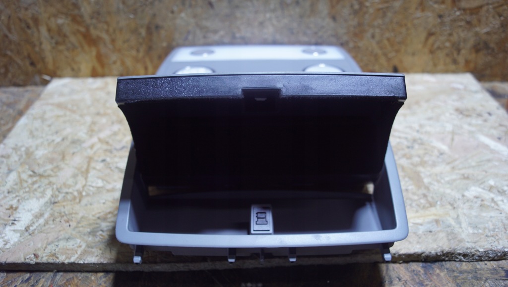 фото №8, Лампа стельовий перед vw phaeton 3d0907135b