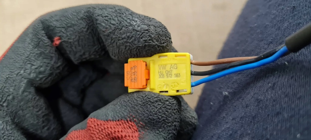 фото №14, A4 b9 8w штекер колодка подушка безопасности 3c8972563 a5 8w q5 80a q7 vw audi