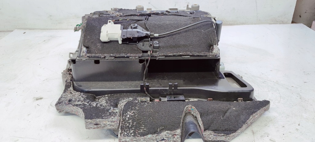 фото №9, Бардачок пассажира audi a6 c6 4f1857035ah ec3 szary